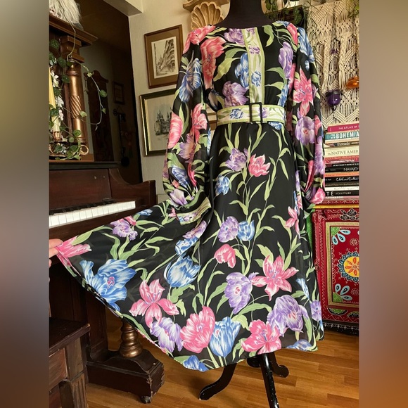 Vintage floral dress - Picture 5 of 11